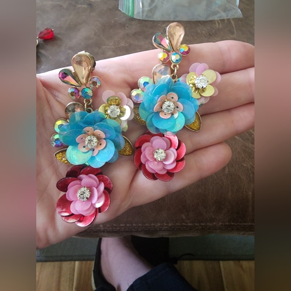 no brand Jewelry - Unique flower post earrings